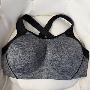 Victoria Secret VSX Sports Bra - Heather Gray & Black